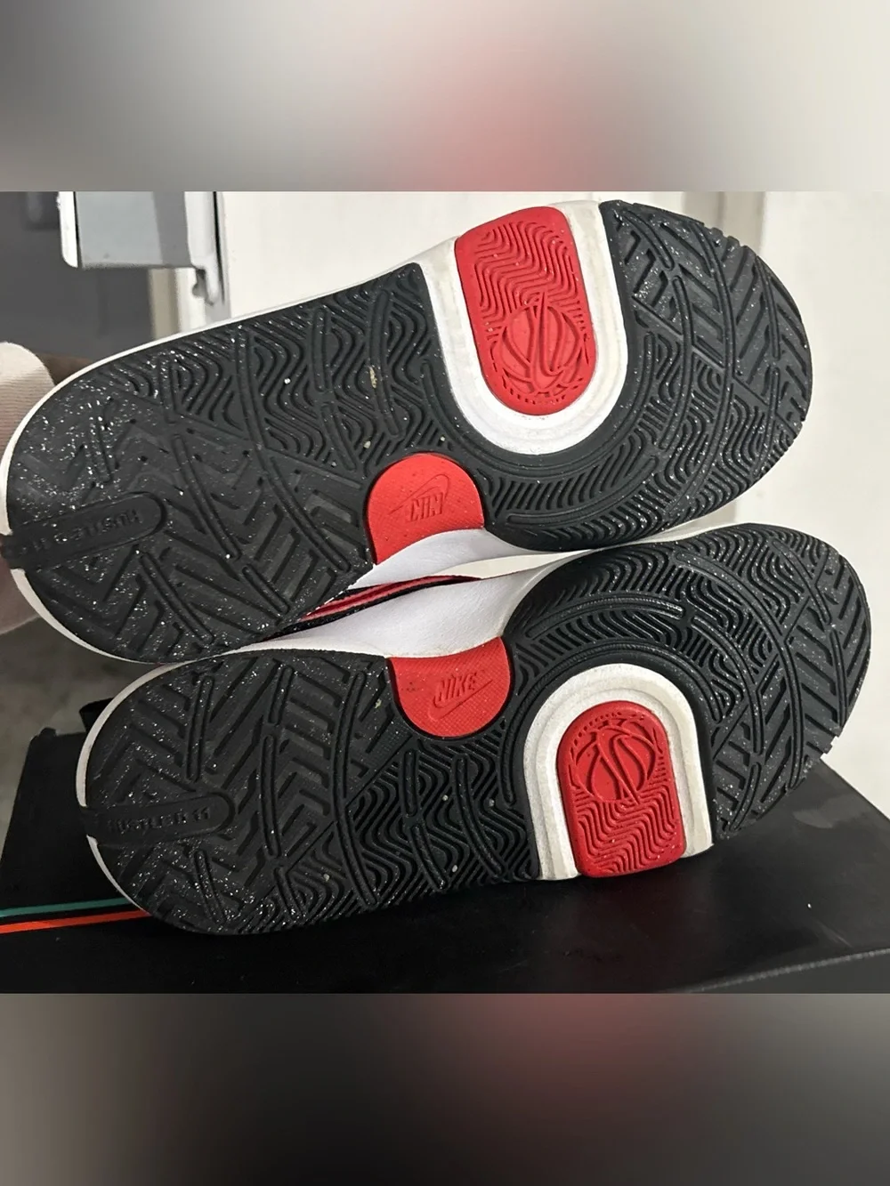 Boys Nike Hustle D11 University Red